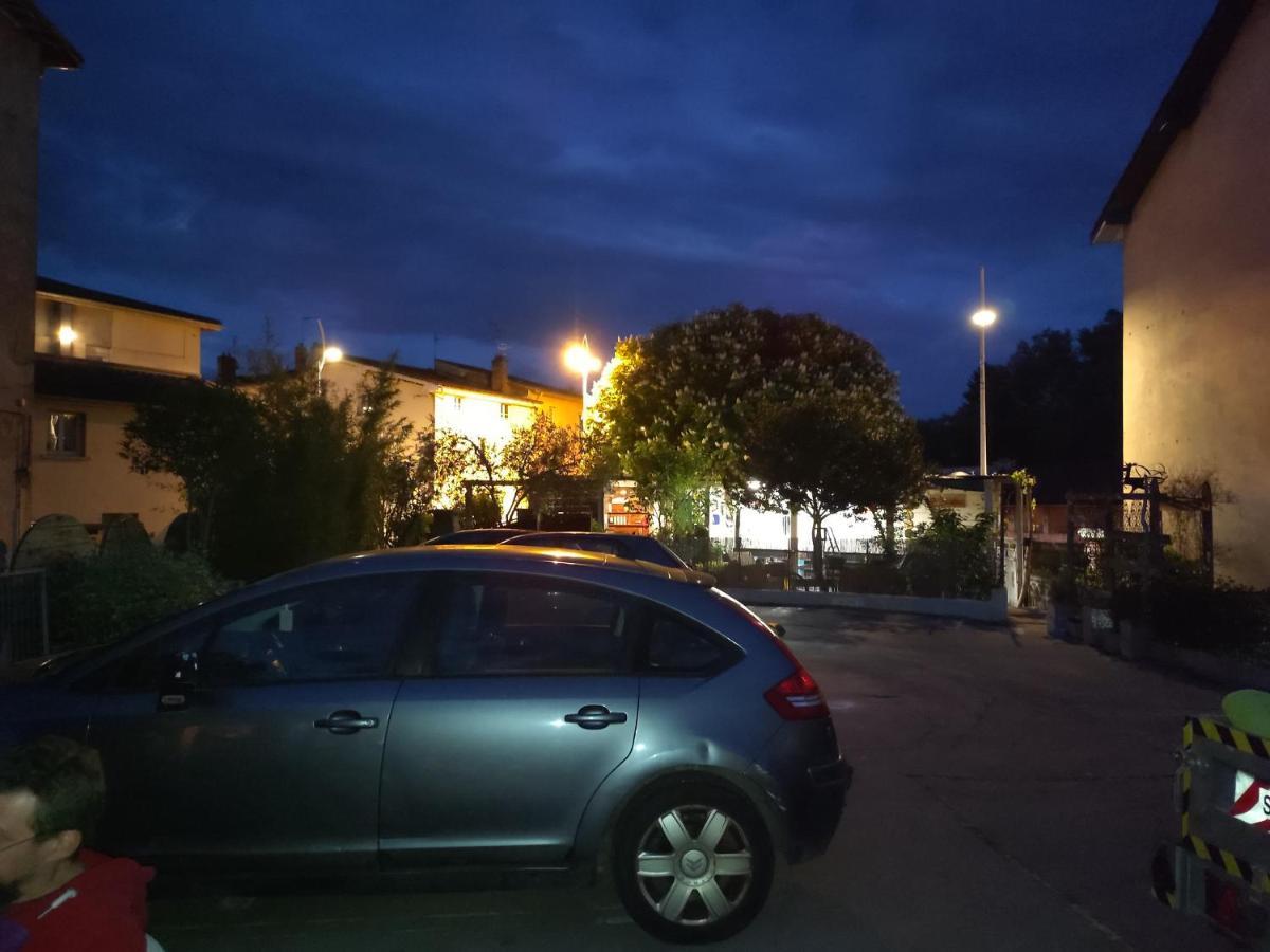 Houlala - Relais D'Etape - Chambres D'Hotes 蓬泰韦克 外观 照片